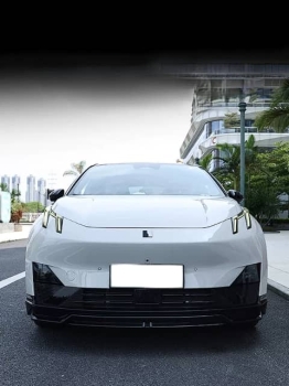 Bodykit Lynk & Co 02